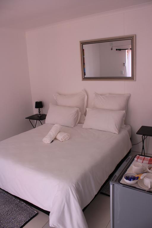 Niilo'S Guesthouse Рунду Экстерьер фото