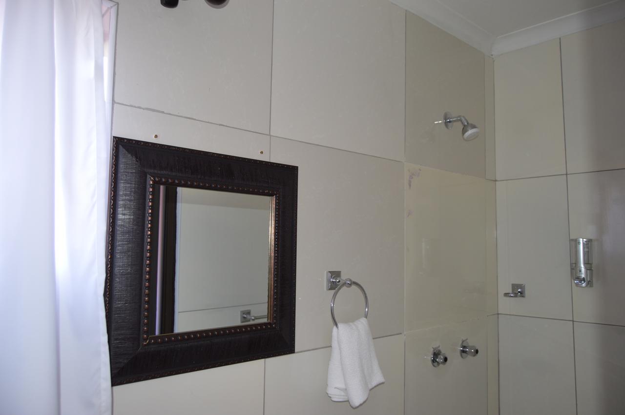 Niilo'S Guesthouse Рунду Экстерьер фото