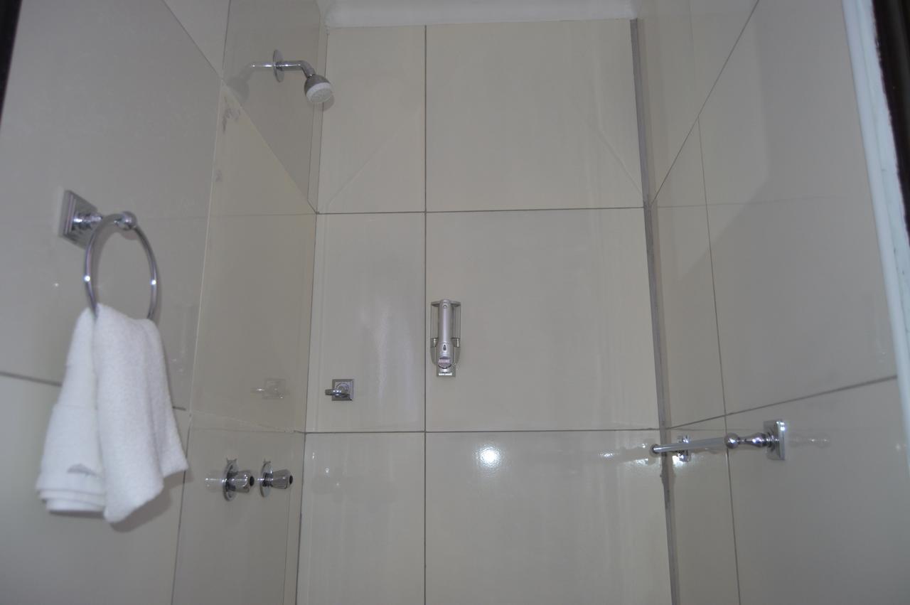 Niilo'S Guesthouse Рунду Экстерьер фото